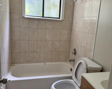 5147 Westchase Court - Photo Thumbnail 4