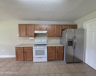 3751 Longleaf Forest Lane - Photo Thumbnail 4