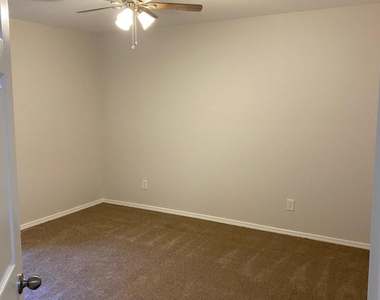 1837 W 28th Street - Photo Thumbnail 10