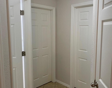 1837 W 28th Street - Photo Thumbnail 16