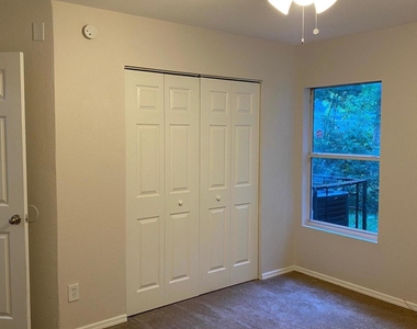 1837 W 28th Street - Photo Thumbnail 17