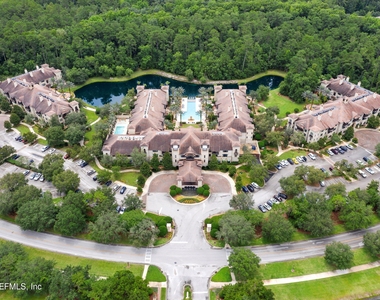 945 Registry Boulevard - Photo Thumbnail 10