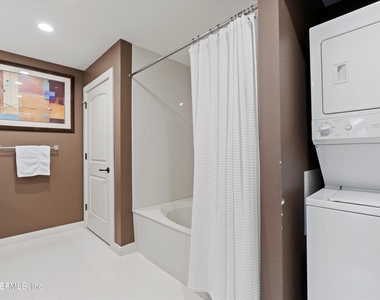 945 Registry Boulevard - Photo Thumbnail 22