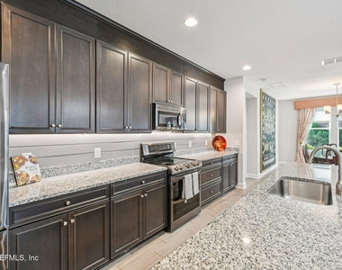 48 Indian Grass Drive - Photo Thumbnail 7