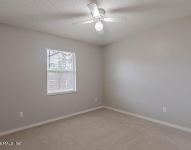 7760 Allspice Circle W - Photo Thumbnail 14