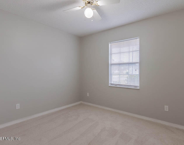 7760 Allspice Circle W - Photo Thumbnail 16