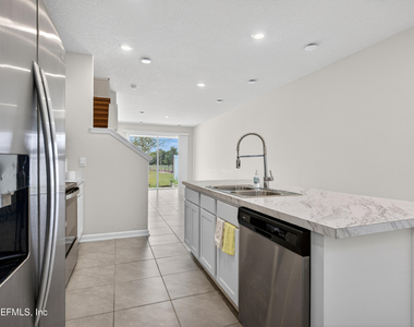 8210 Larose Road - Photo Thumbnail 6