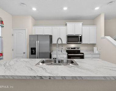 8210 Larose Road - Photo Thumbnail 4