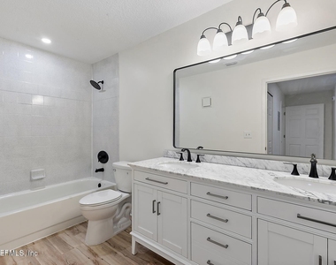 900 Ironwood Drive - Photo Thumbnail 12