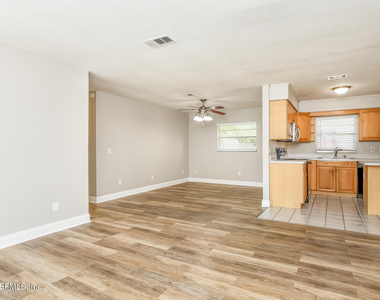 7930 Rondeau Drive E - Photo Thumbnail 12