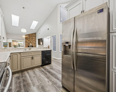 12036 Arbor Lake Drive - Photo Thumbnail 8
