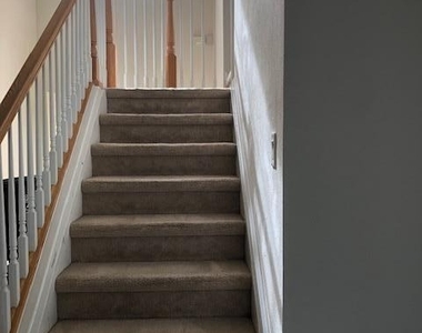 8395 Cannonwood Lane - Photo Thumbnail 13