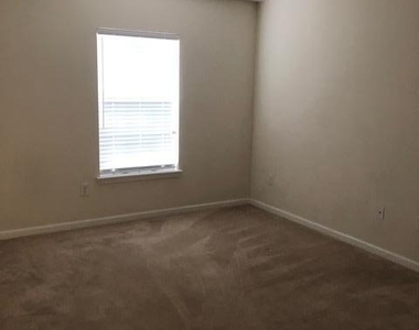 8395 Cannonwood Lane - Photo Thumbnail 15