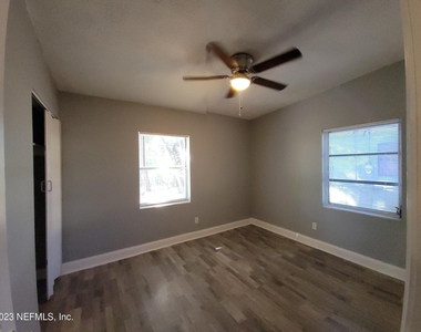 6114 Strawflower Place - Photo Thumbnail 4