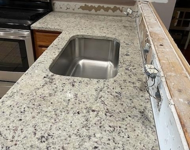 2338 Cool Springs Drive N - Photo Thumbnail 9