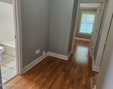 2338 Cool Springs Drive N - Photo Thumbnail 22