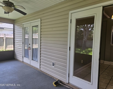 2338 Cool Springs Drive N - Photo Thumbnail 28