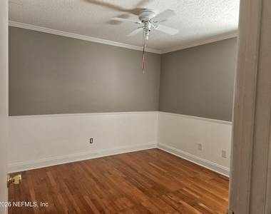 2338 Cool Springs Drive N - Photo Thumbnail 20