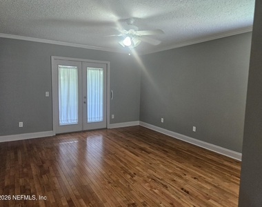 2338 Cool Springs Drive N - Photo Thumbnail 12