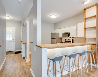 2527 Bordeaux Lane - Photo Thumbnail 7