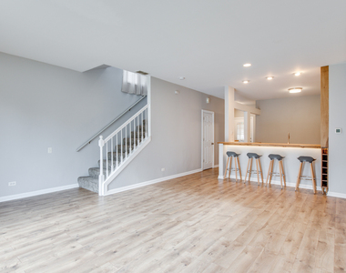 2527 Bordeaux Lane - Photo Thumbnail 10