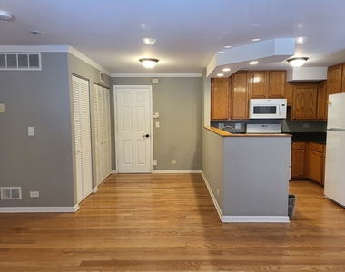 2403 W Flournoy Street - Photo Thumbnail 2