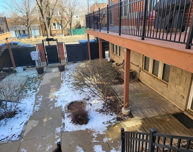 2403 W Flournoy Street - Photo Thumbnail 21