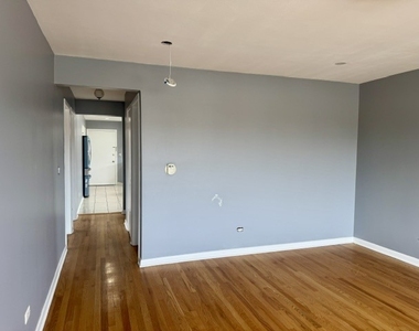 8523 W Winnemac Avenue - Photo Thumbnail 23