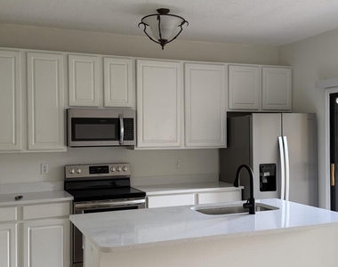 416 Honeycomb Way - Photo Thumbnail 7