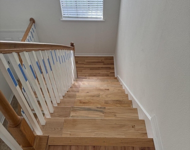 416 Honeycomb Way - Photo Thumbnail 15