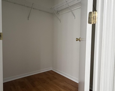 416 Honeycomb Way - Photo Thumbnail 20