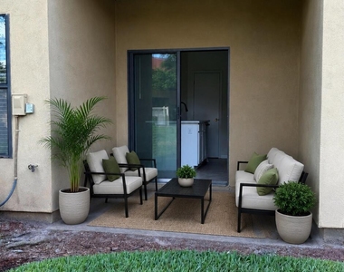 416 Honeycomb Way - Photo Thumbnail 10