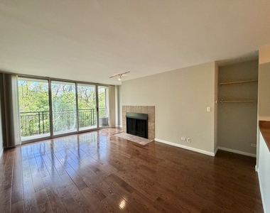 5820 Oakwood Drive - Photo Thumbnail 2