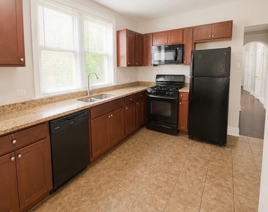 8146 S Maryland Avenue - Photo Thumbnail 7