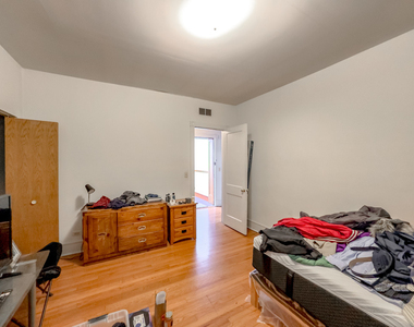 6711 N Sheridan Road - Photo Thumbnail 16