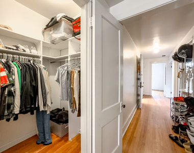 6711 N Sheridan Road - Photo Thumbnail 14