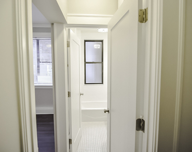 817 W Lakeside Place - Photo Thumbnail 20