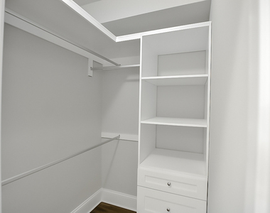 817 W Lakeside Place - Photo Thumbnail 19
