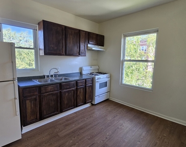 63 Hickory Street - Photo Thumbnail 4