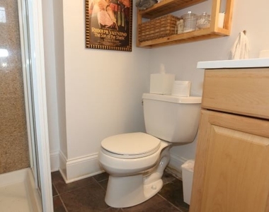 1935 N Wood Street - Photo Thumbnail 16