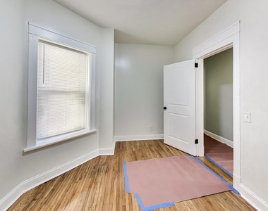 43 N Menard Avenue - Photo Thumbnail 15