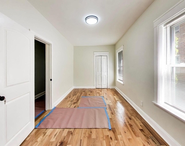 43 N Menard Avenue - Photo Thumbnail 10