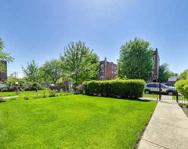 43 N Menard Avenue - Photo Thumbnail 17