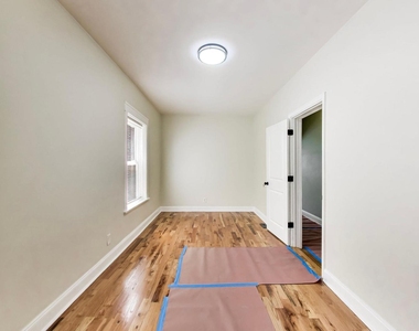 43 N Menard Avenue - Photo Thumbnail 11
