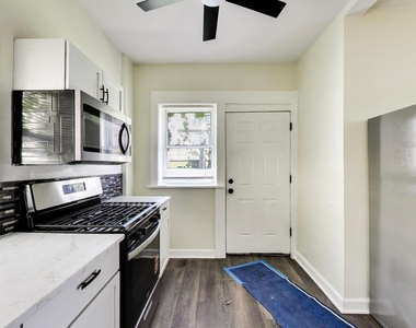 43 N Menard Avenue - Photo Thumbnail 7