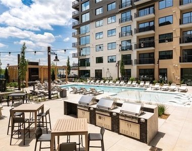 200 Nerem Street Nw - Photo Thumbnail 24