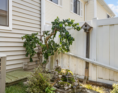 740 Lakeview Point - Photo Thumbnail 25