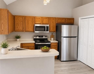 865 Mcdonough Road - Photo Thumbnail 1
