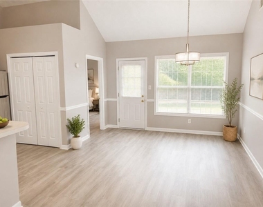 865 Mcdonough Road - Photo Thumbnail 3