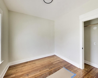 43 N Menard Avenue - Photo Thumbnail 17